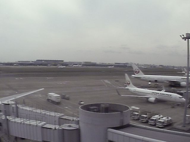 羽田空港JAL駐機場