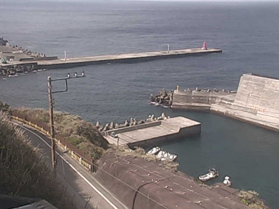 御蔵島桟橋ライブカメラ(東京都御蔵島村)