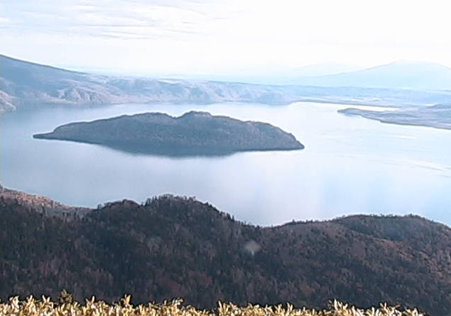 津別峠展望台から屈斜路湖・中島