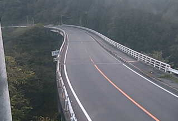 国道254号7号橋ライブカメラは、群馬県下仁田町南野牧の7号橋に設置された国道254号が見えるライブカメラです。