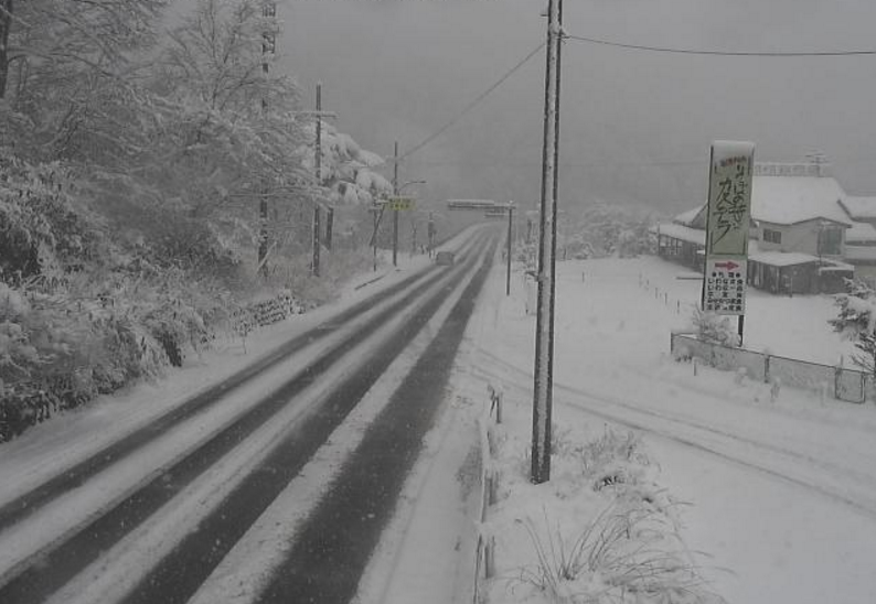 国道254号内山トンネルライブカメラ(長野県佐久市内山)