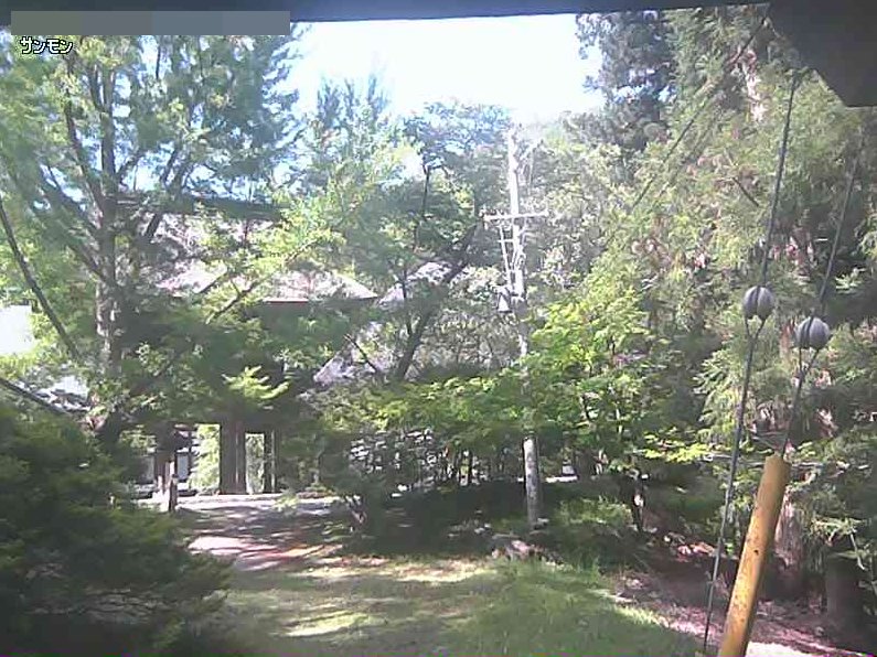 霊松寺山門周辺ライブカメラ(長野県大町市山田町)