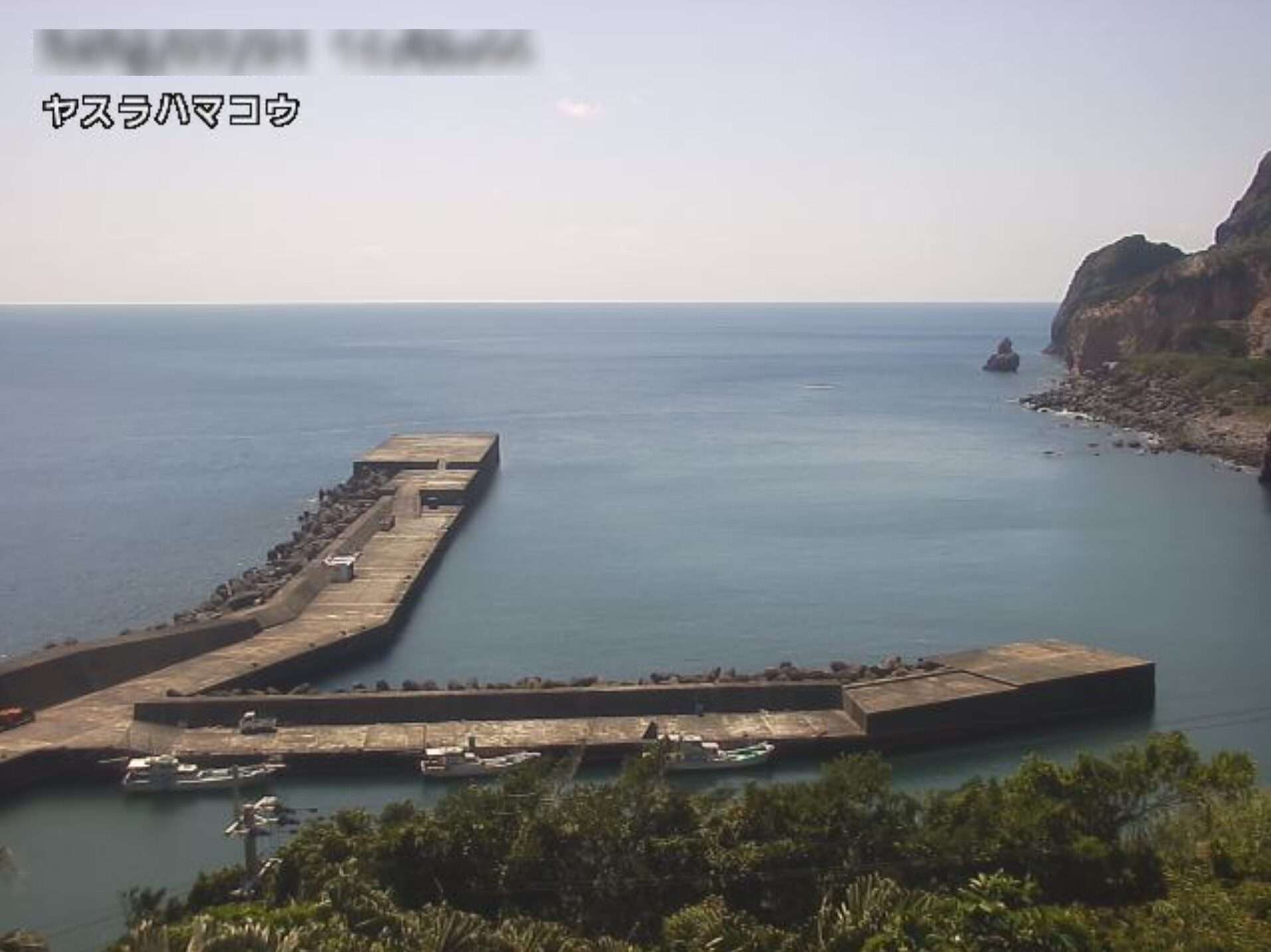 悪石島やすら浜港ライブカメラ(鹿児島県十島村悪石島)