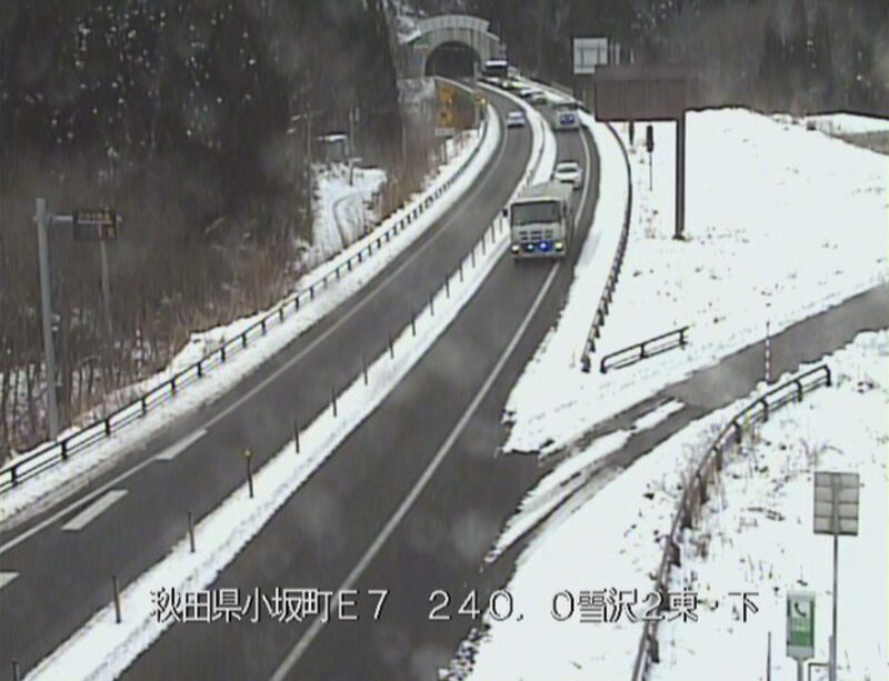 秋田自動車道小坂北インターチェンジライブカメラ(秋田県小坂町小坂)