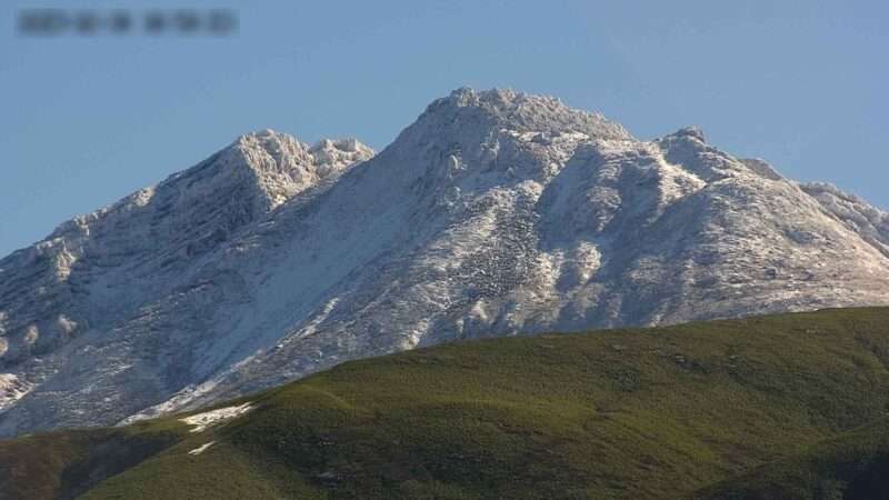 鉾立山荘鳥海山頂上ライブカメラ(秋田県にかほ市象潟町)