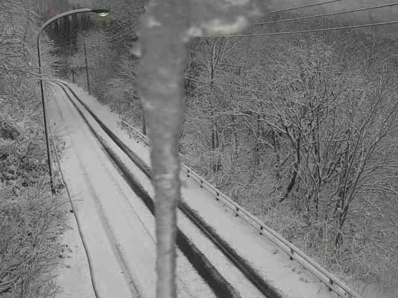 岩手県道122号夏油温泉江釣子線内鱒沢ライブカメラ(岩手県北上市和賀町岩崎新田) 2025年11月18日