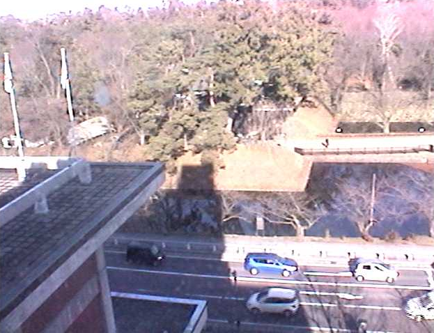 弘前市役所から弘前公園追手門付近