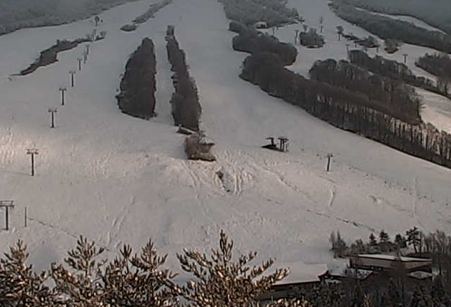 たざわ湖スキー場黒森山山頂