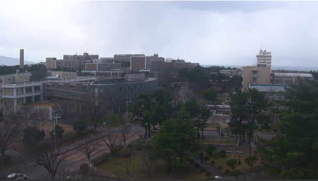 新潟大学事務局棟