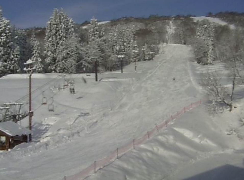 さかえ倶楽部スキー場ライブカメラ(長野県栄村北信)