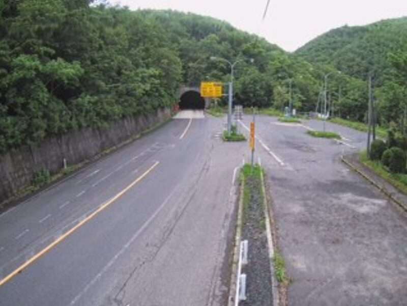 国道179号人形峠チェーン装着場ライブカメラ(岡山県鏡野町上齋原)