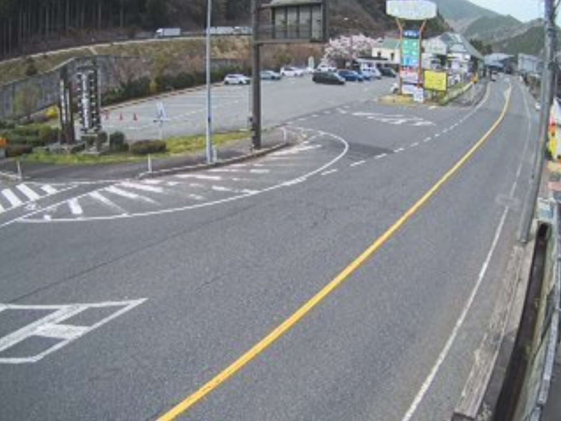 国道373号道の駅あわくらんどライブカメラ(岡山県西粟倉村影石)