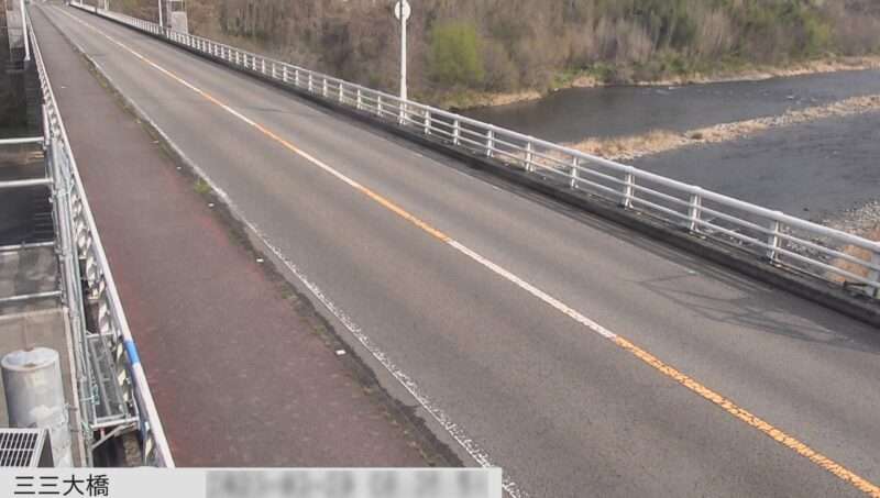 吉野川三三大橋ライブカメラ(徳島県東みよし町加茂)