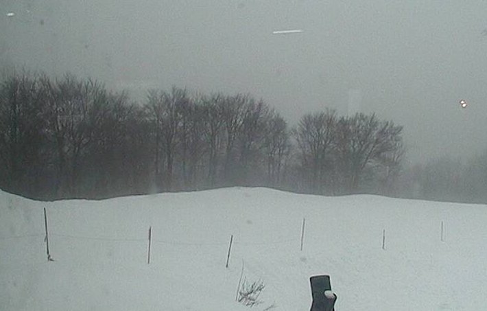 立山山麓ゴンドラ山頂駅から山頂南側