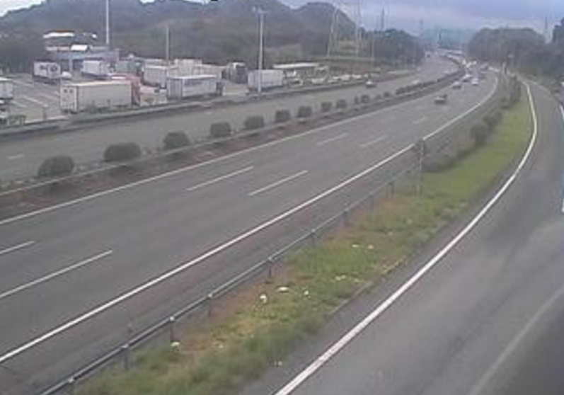 九州自動車道基山パーキングエリアライブカメラ(佐賀県基山町小倉)