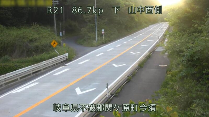 国道21号山中西側ライブカメラ(岐阜県関ケ原町今須)