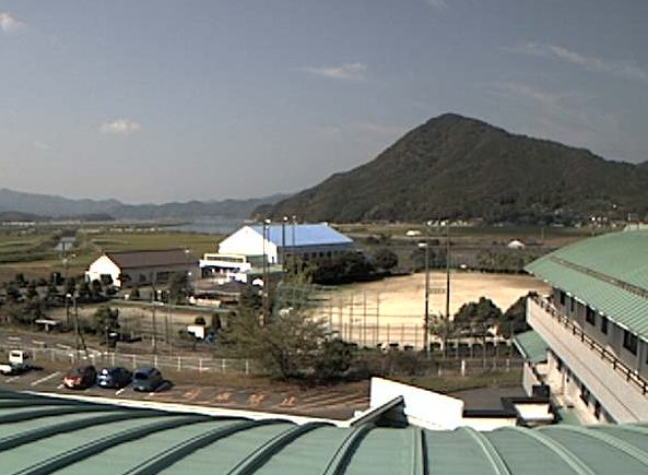 天草市立河浦病院河浦総合運動場付近ライブカメラは、熊本県天草市河浦町の天草市立河浦病院に設置された河浦総合運動場付近が見えるライブカメラです。