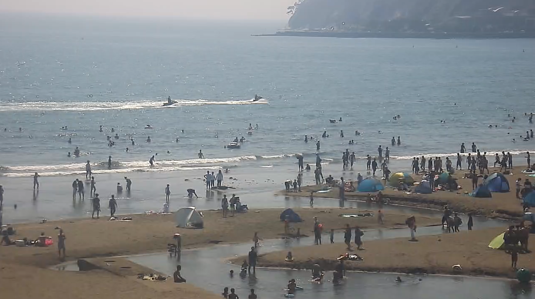 波通由比ガ浜海水浴場ライブカメラ(神奈川県鎌倉市材木座)