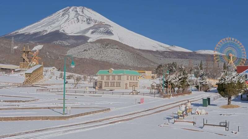ぐりんぱ富士山ライブカメラ(静岡県裾野市須山) 2026年2月18日