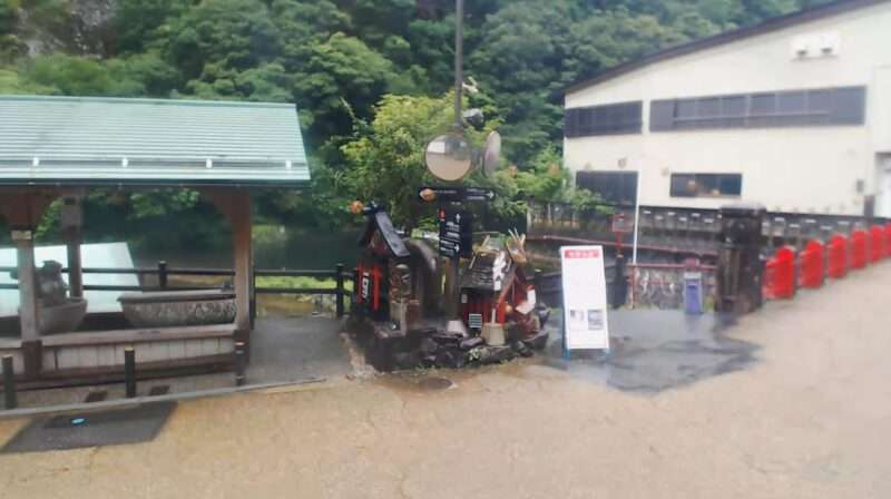 プチホテルゆばらリゾート足湯ライブカメラ(岡山県真庭市湯原温泉)