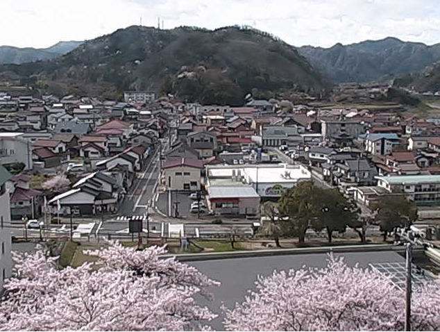 国道375号粕渕市街地
