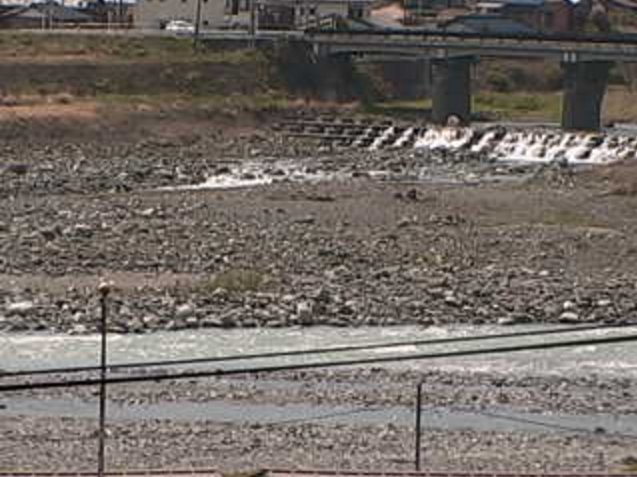 南部分庁舎から戸栗川・富士川