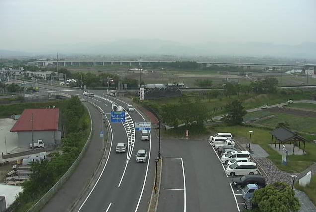 オニオンタワーから兵庫県道31号福良江井岩屋線・神戸淡路鳴門自動車道が見えるライブカメラ。