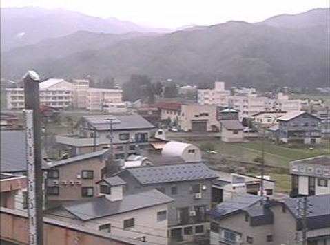魚沼市役所守門庁舎からほとら峯方面が見えるライブカメラ。