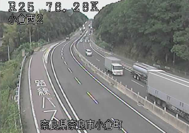 小倉西2から名阪国道(国道25号バイパス)が見えるライブカメラ。