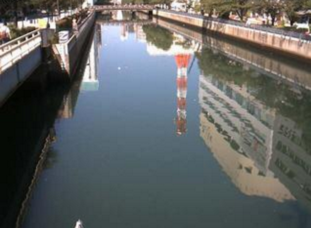 新田間川内海橋ライブカメラは、神奈川県横浜市西区の内海橋に設置された新田間川が見えるライブカメラです。