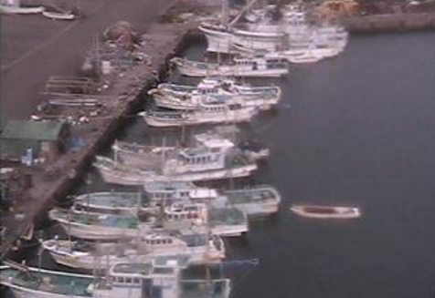 堺漁港ライブカメラは、和歌山県みなべ町堺の堺漁港に設置された堺漁港・元島(田辺)・田辺湾・白浜・芳養湾・堺磯が見えるライブカメラです。