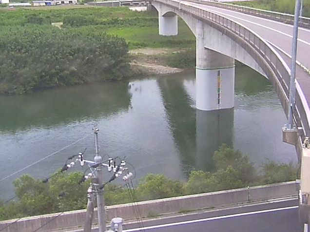 高津川西益田大橋ライブカメラは、島根県益田市安富町の西益田大橋に設置された高津川が見えるライブカメラです。
