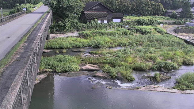 大分県杵築市山香町の橋付近に設置された竜頭橋・八坂川が見えるライブカメラです。