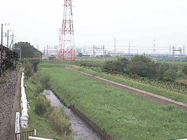 渋田川若宮橋ライブカメラは、神奈川県伊勢原市下糟屋の若宮橋に設置された渋田川が見えるライブカメラです。