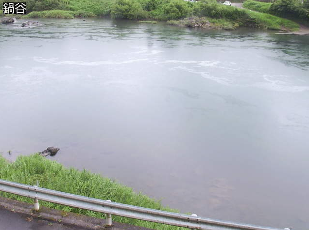 四万十川鍋谷ライブカメラは、高知県四万十町十川鍋谷の鍋谷に設置された四万十川が見えるライブカメラです。