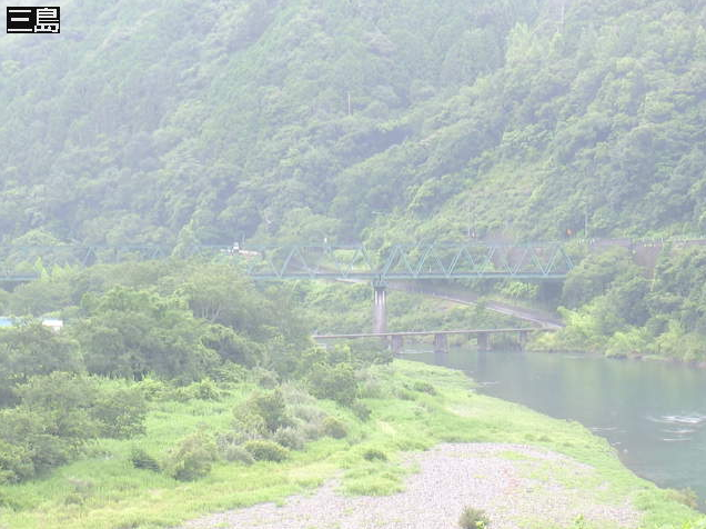 四万十川三島ライブカメラは、高知県四万十町昭和の三島に設置された四万十川が見えるライブカメラです。