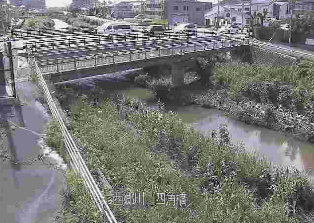 西郷川四角橋ライブカメラは、福岡県福津市日蒔野の四角橋に設置された西郷川が見えるライブカメラです。