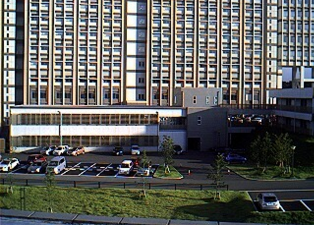 九州大学伊都新キャンパス建設風景第3ライブカメラは、福岡県福岡市西区の九州大学エネルギーセンター屋上に設置された伊都新キャンパス建設風景が見えるライブカメラです。