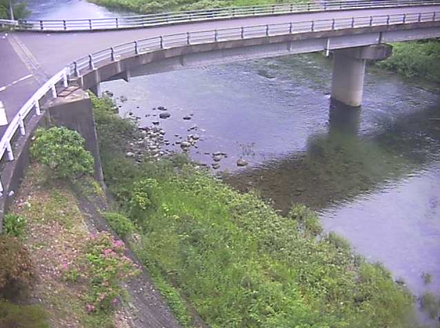 匹見川匹見澄川橋ライブカメラは、島根県益田市匹見町の匹見澄川橋に設置された匹見川が見えるライブカメラです。