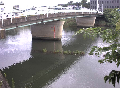 多々良川多々良橋ライブカメラは、福岡県福岡市東区の多々良橋に設置された多々良川が見えるライブカメラです。