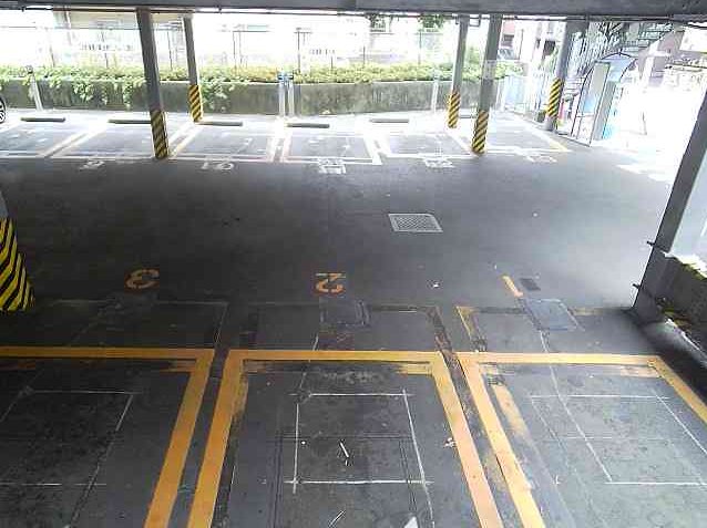 NTTルパルク代官山第1駐車場1ライブカメラは、東京都渋谷区猿楽町のNTTルパルク代官山第1駐車場に設置されたコインパーキングが見えるライブカメラです。