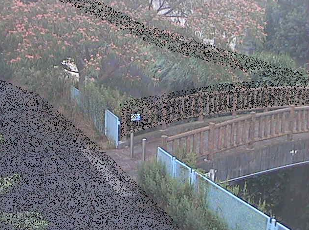 平瀬川嶋田人道橋ライブカメラは、神奈川県川崎市宮前区の嶋田人道橋に設置された平瀬川が見えるライブカメラです。