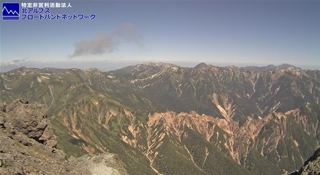 槍ヶ岳山荘飛騨越中の山々ライブカメラは、長野県松本市埋橋の槍ヶ岳山荘に設置された飛騨越中の山々が見えるライブカメラです。