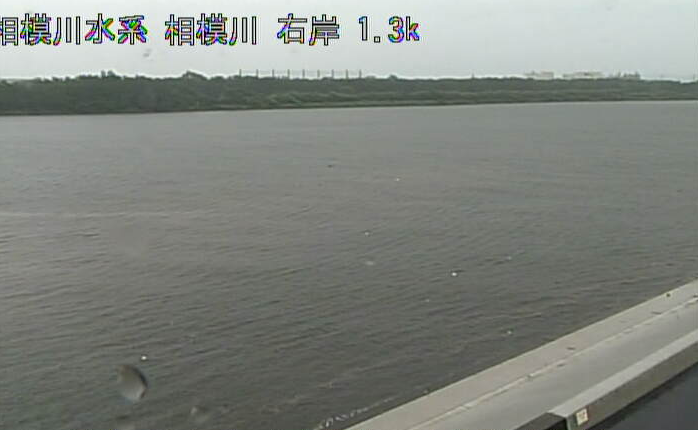 相模川久領堤ライブカメラは、神奈川県平塚市久領堤の久領排水樋管に設置された相模川が見えるライブカメラです。