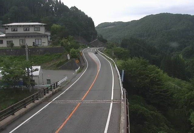 長野県道37号坂中ライブカメラは、長野県長野市の坂中に設置された長野県道37号長野信濃線が見えるライブカメラです。