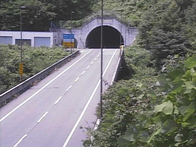 国道361号権兵衛トンネル伊那側ライブカメラは、長野県南箕輪村の権兵衛トンネル伊那側に設置された国道361号(権兵衛峠道路)が見えるライブカメラです