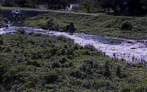 笛吹川亀甲橋ライブカメラは、山梨県山梨市小原西の亀甲橋に設置された笛吹川が見えるライブカメラです。