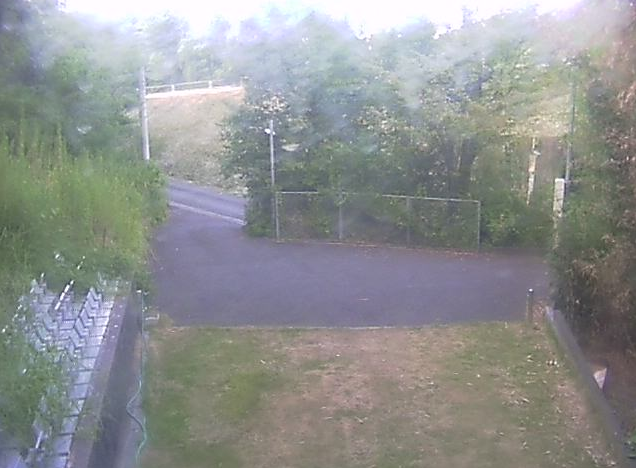 あいがん動物霊園ライブカメラは、福岡県福岡市東区のあいがん動物霊園に設置された動物霊園前が見えるライブカメラです。