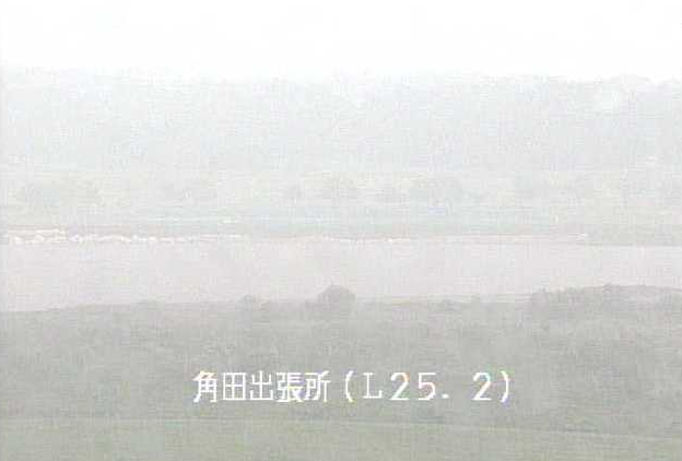阿武隈川仙台河川国道事務所角田出張所ライブカメラは、宮城県角田市梶賀の仙台河川国道事務所角田出張所に設置された阿武隈川が見えるライブカメラです。