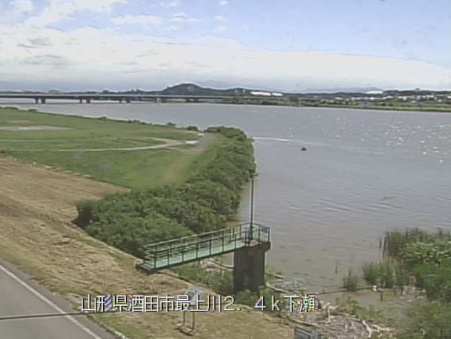 最上川下瀬ライブカメラは、山形県酒田市の下瀬に設置された最上川が見えるライブカメラです。